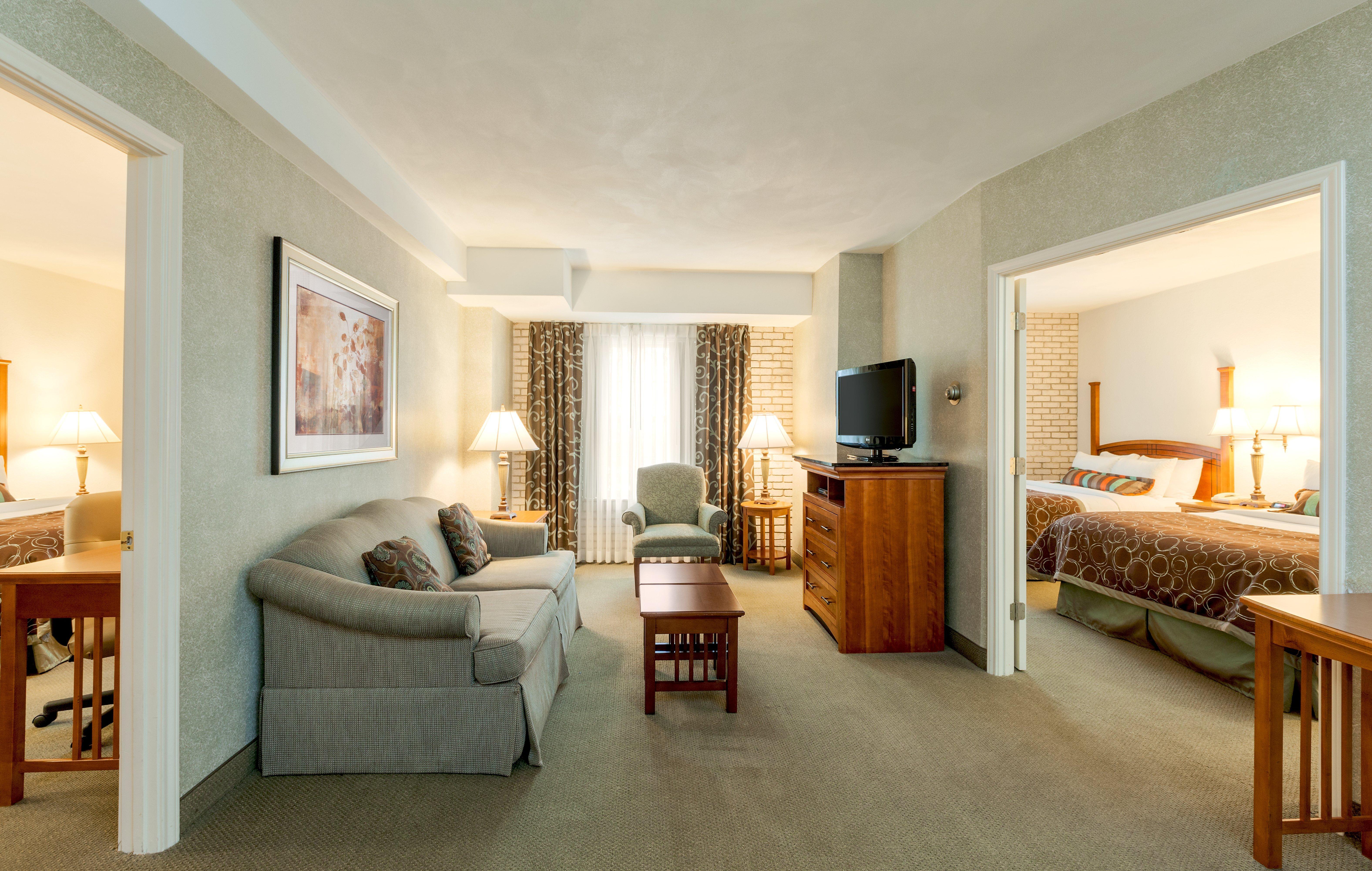 Hotel Staybridge Airport By Ihg 3*