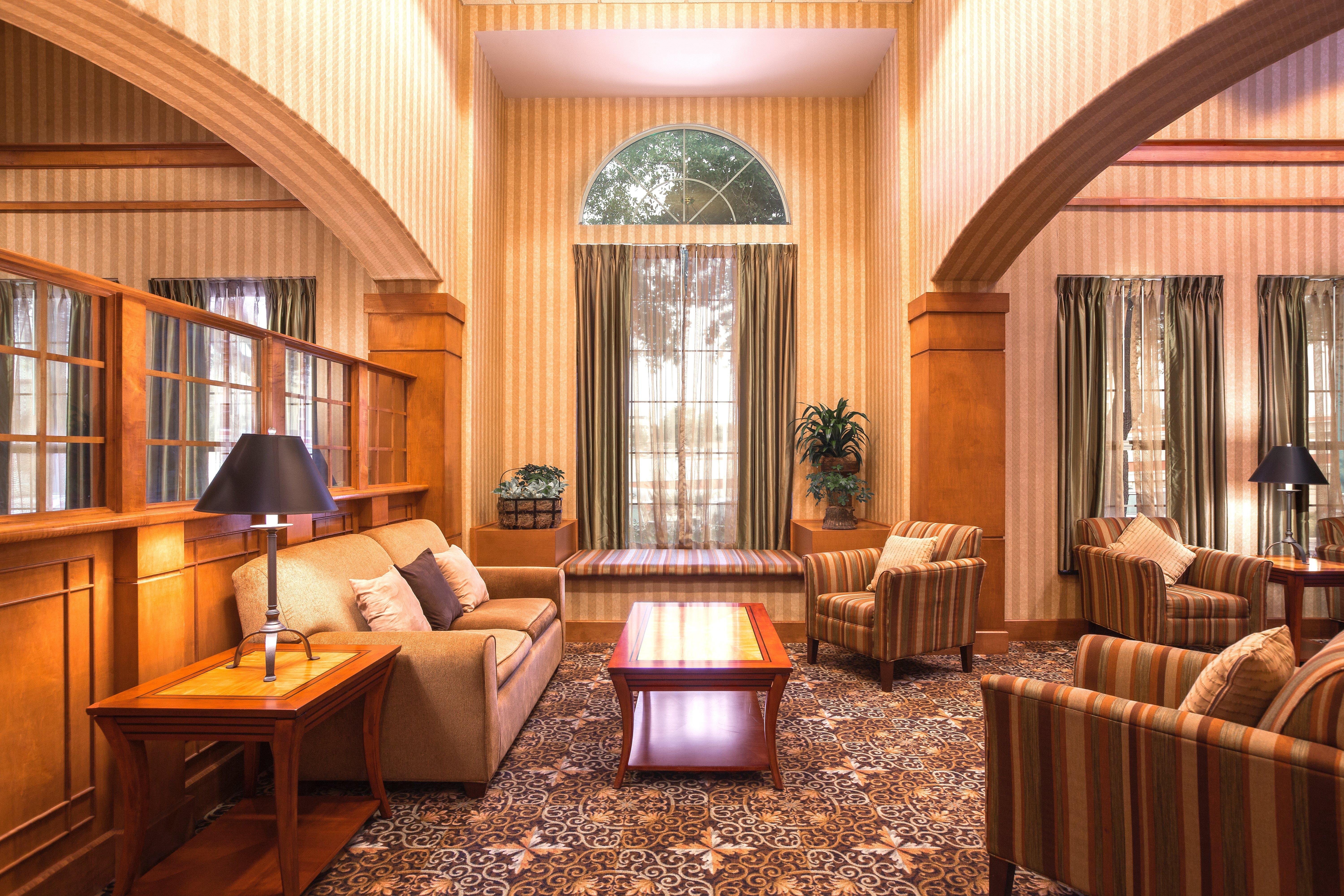 Staybridge Airport By Ihg