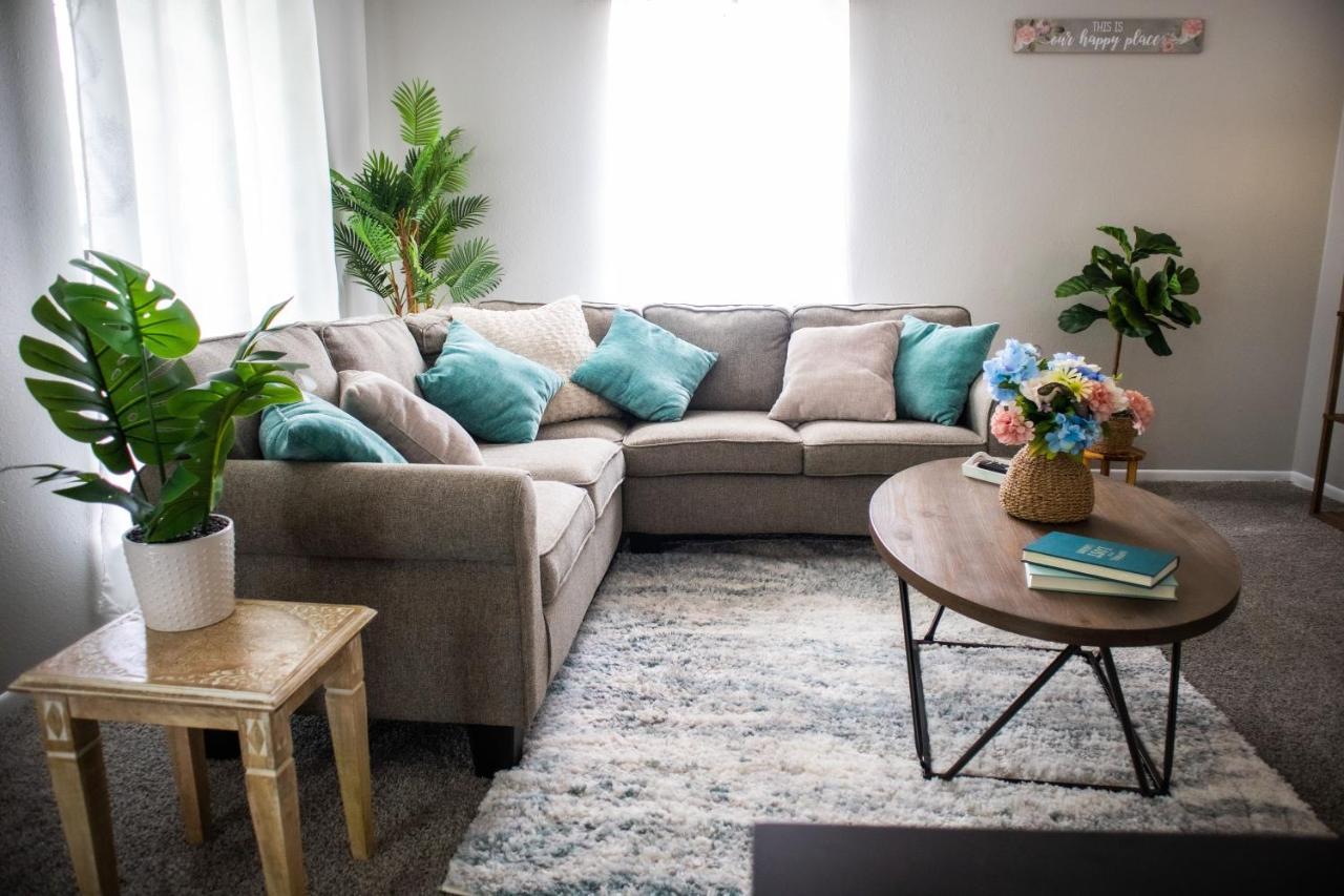 Cozy Urban Getaway Apartment *