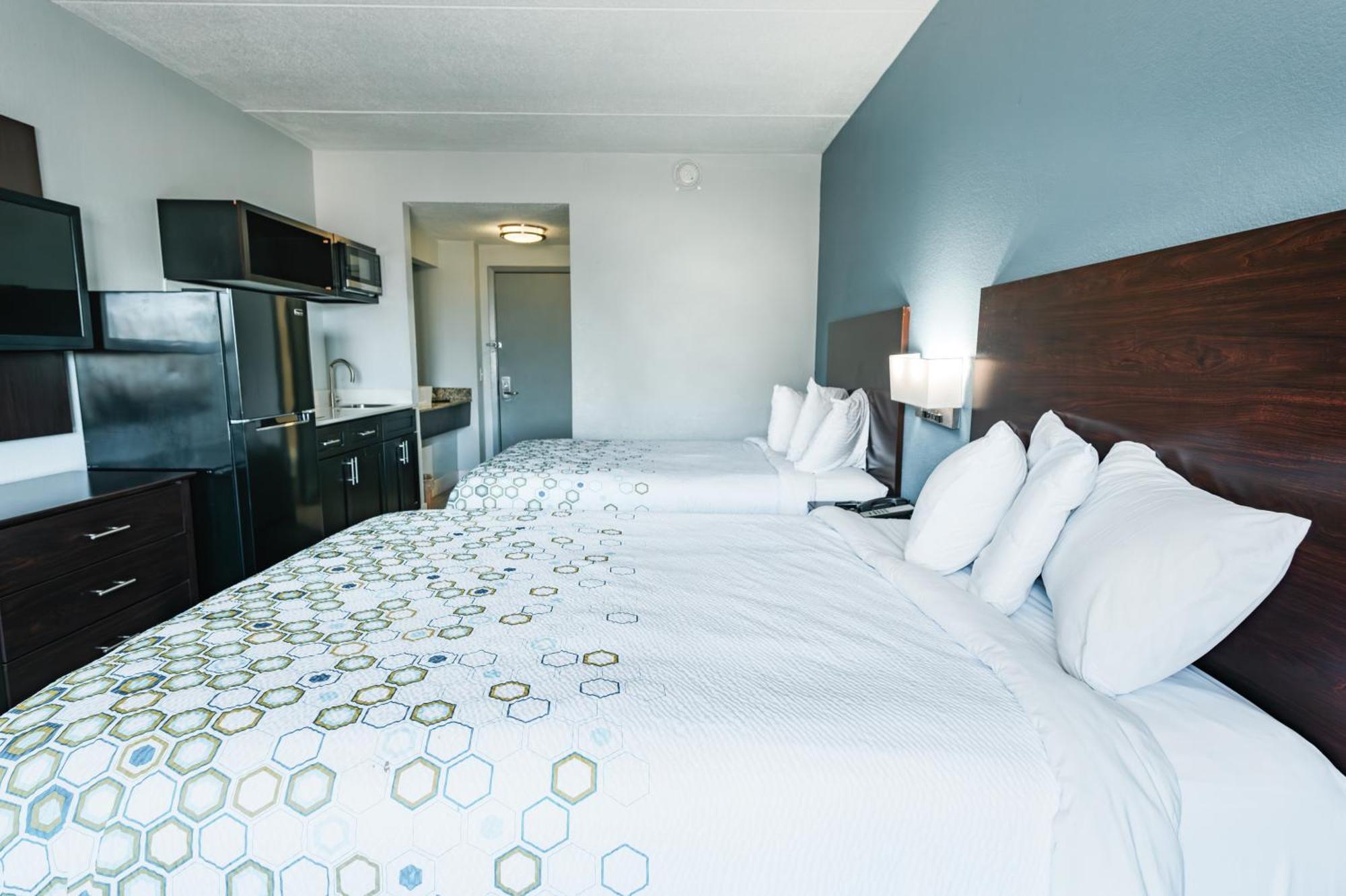 Hometowne By Red Roof - Seaworld Northwest Motel