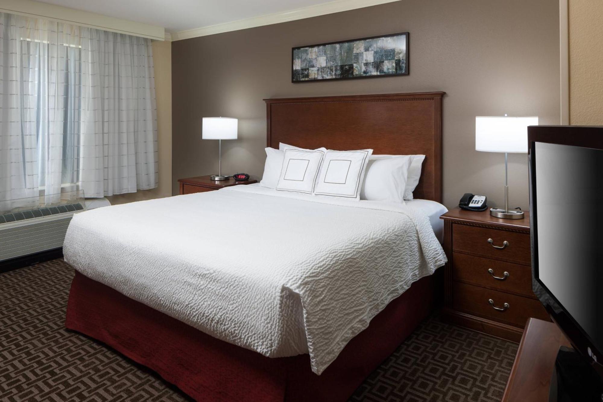 Towneplace By Marriott Airport San Antonio
