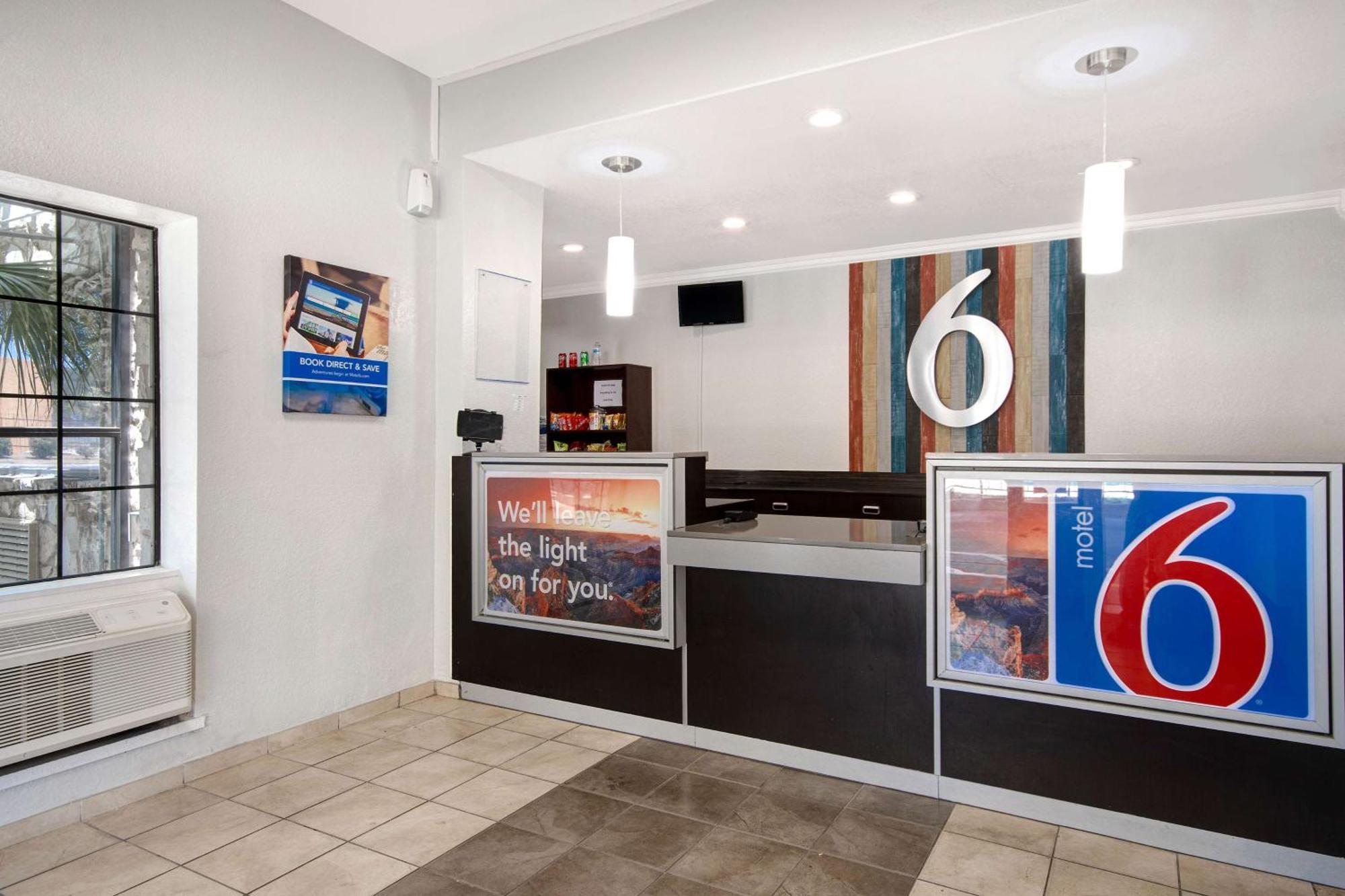 6 Tx Northwest Medical Center Hotel San Antonio