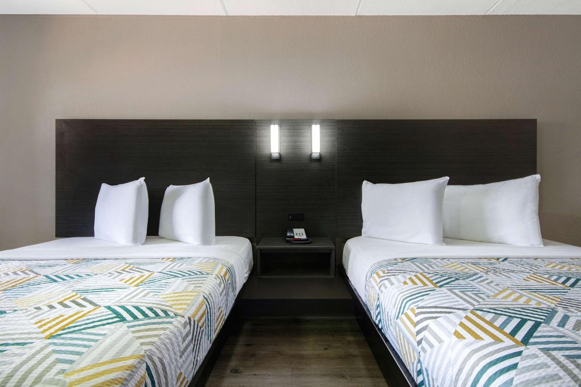 Hotel 6 Tx Northwest Medical Center