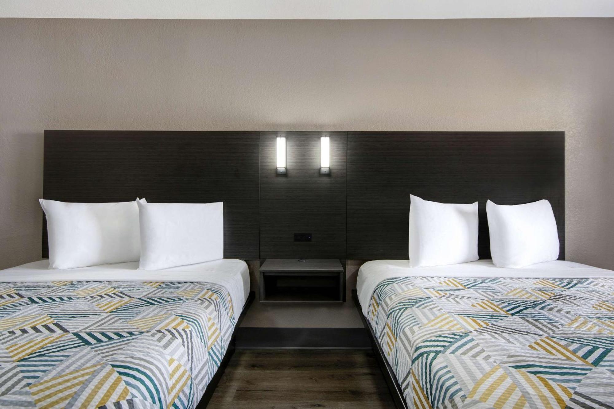 6 Tx Northwest Medical Center Hotel 2*