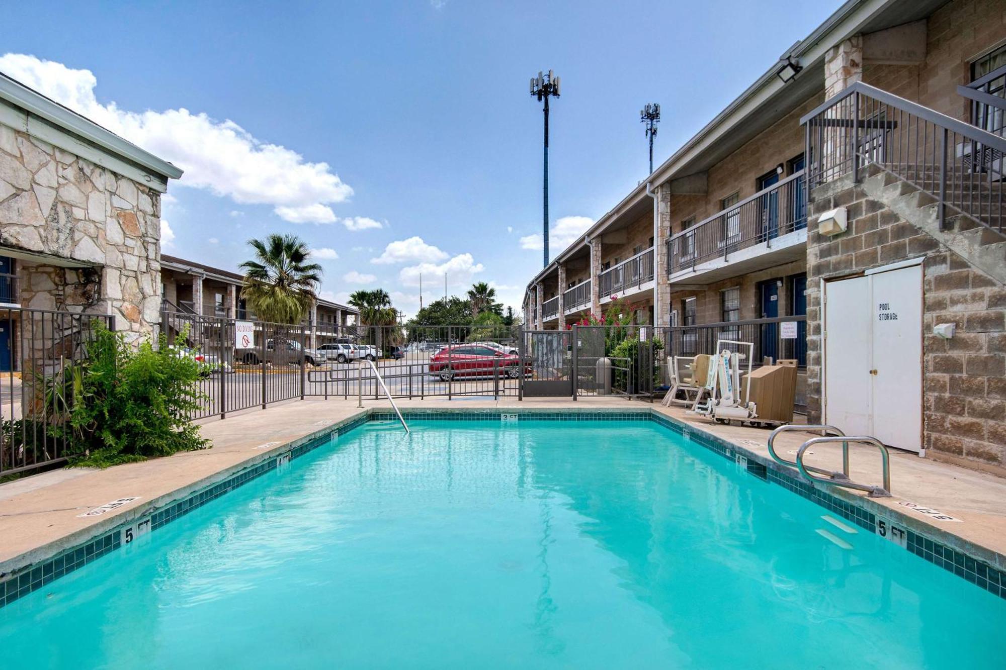 6 Tx Northwest Medical Center