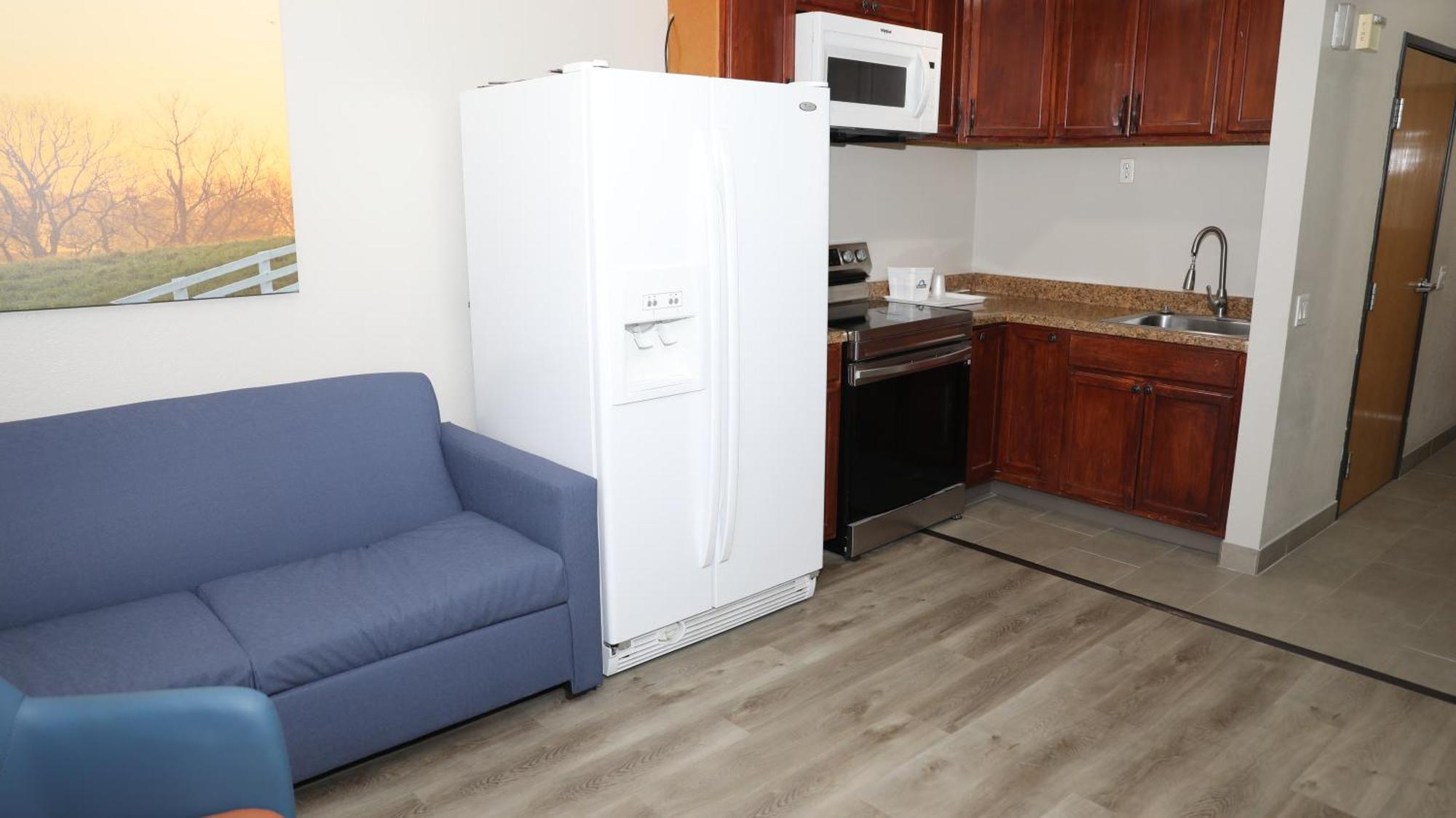 Days & By Wyndham North/stone Oak Hotel 2*