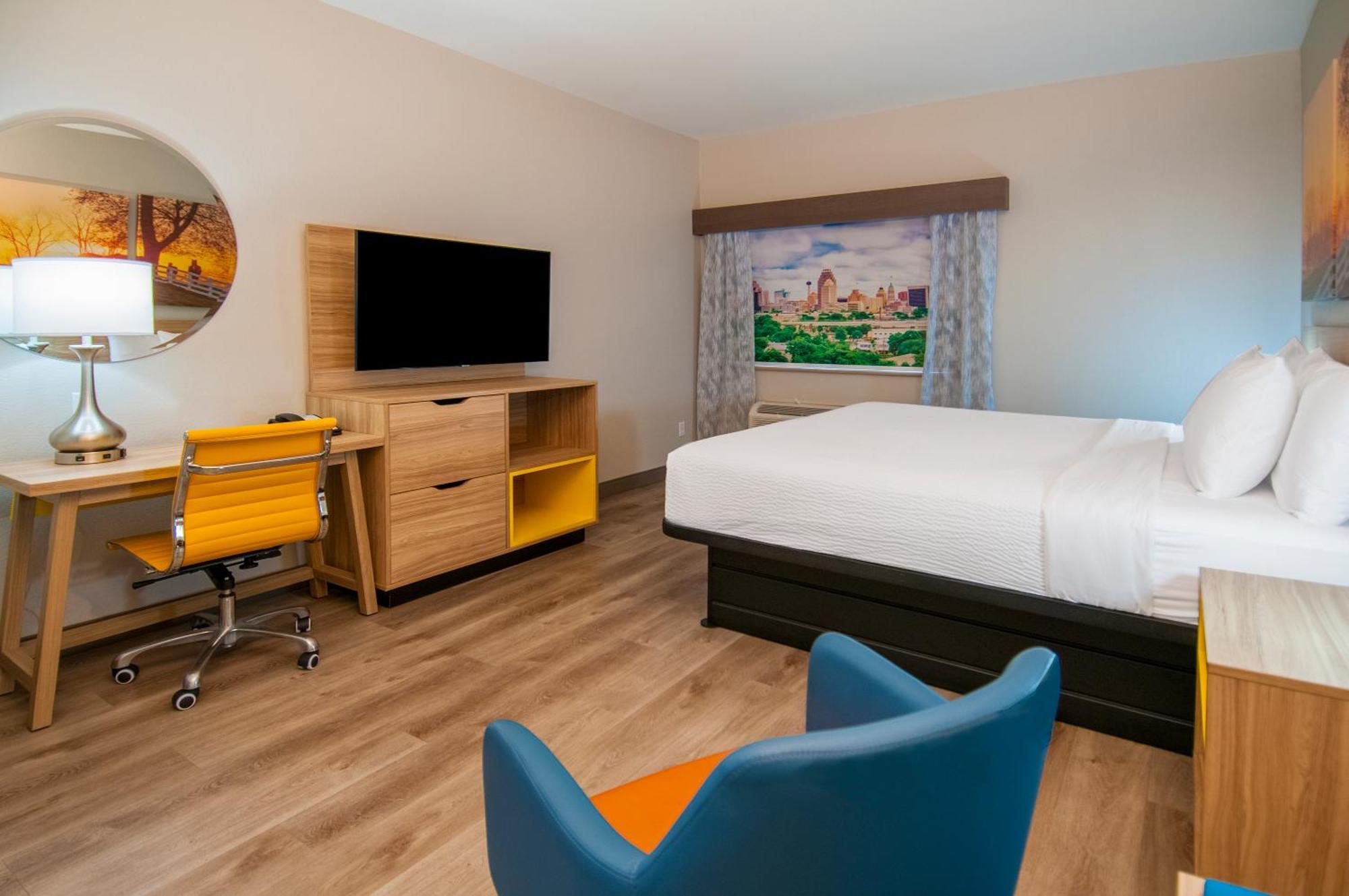 Hotel Days & By Wyndham North/stone Oak 2*
