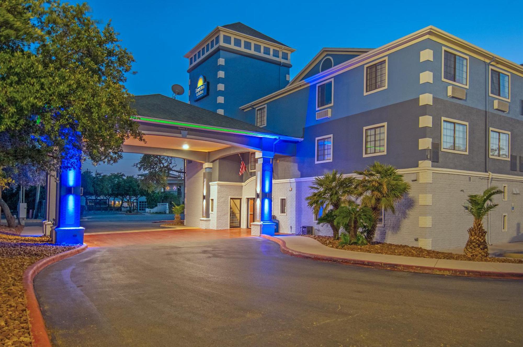 Days & By Wyndham North/stone Oak 2* San Antonio