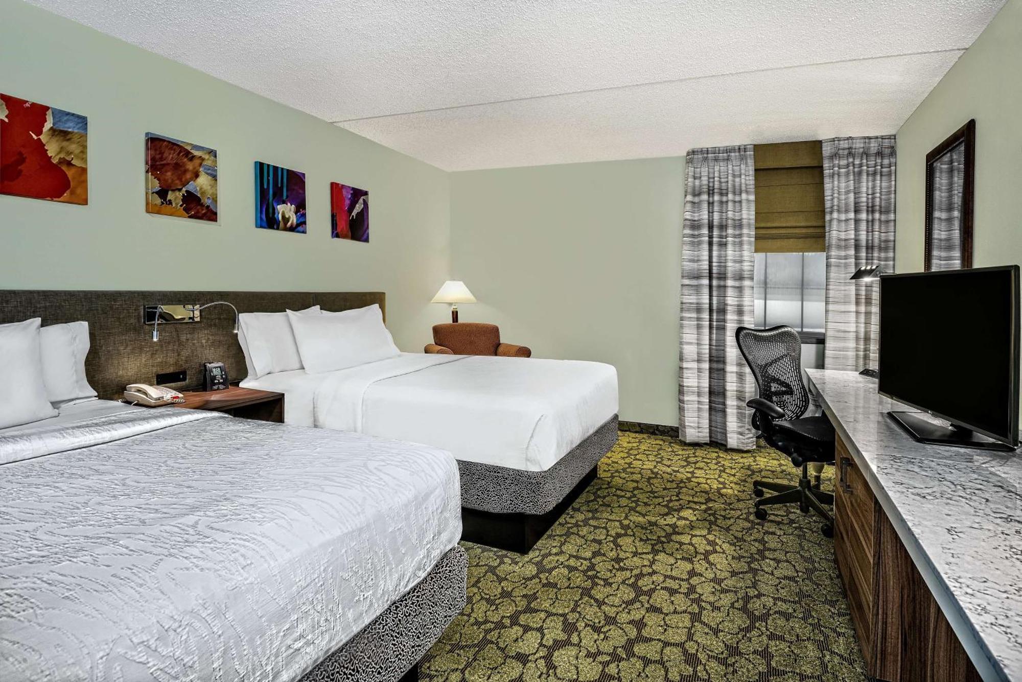 Hotel Hilton Garden Airport