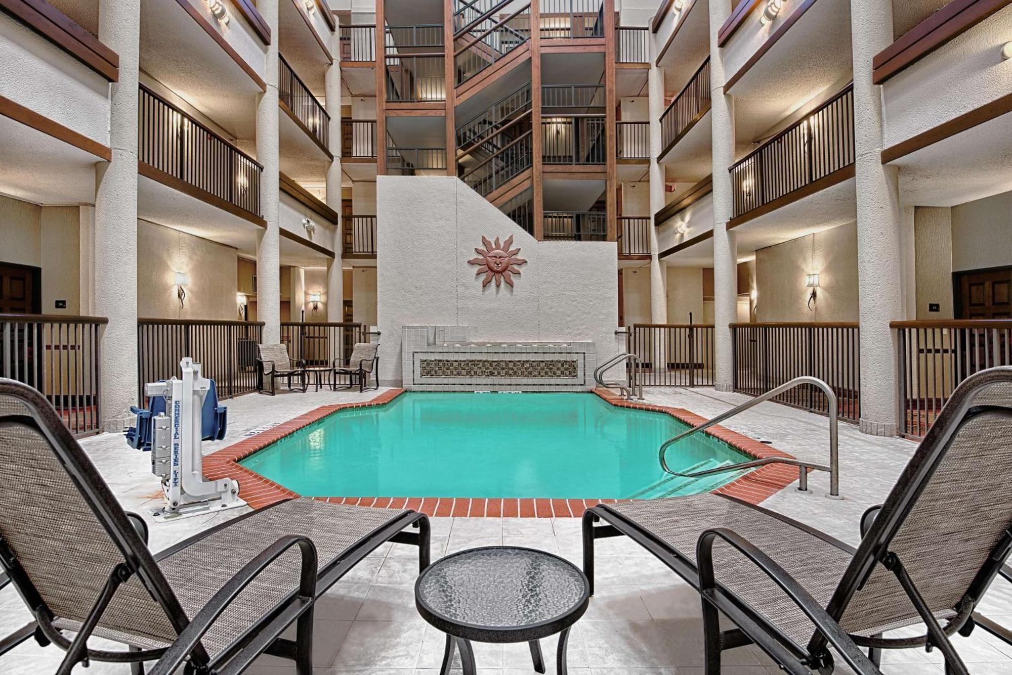 Hilton Garden Airport Hotel
