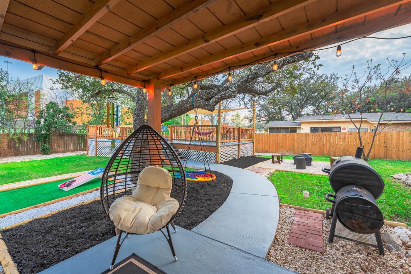 Holiday home Texas Vacation Home, Game & Pool By Sixflags San Antonio