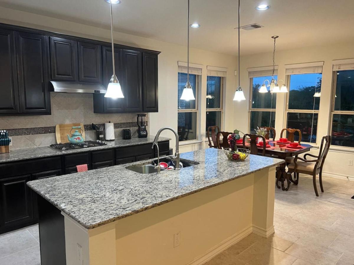 Lxry 7br, Heated Pool And Near Attrns, St2 Villa *