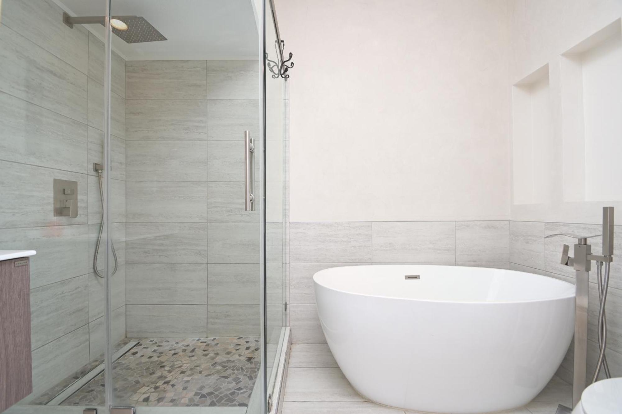 Villa The Marbled Speakeasy - Luxury By The Alamo