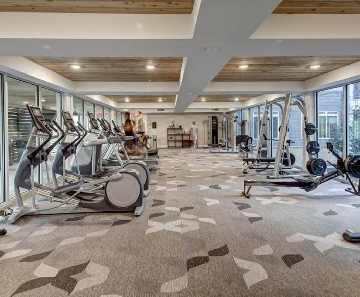 Riverwalk Penthouse Oasis W/free Parking Gym Pool San Antonio