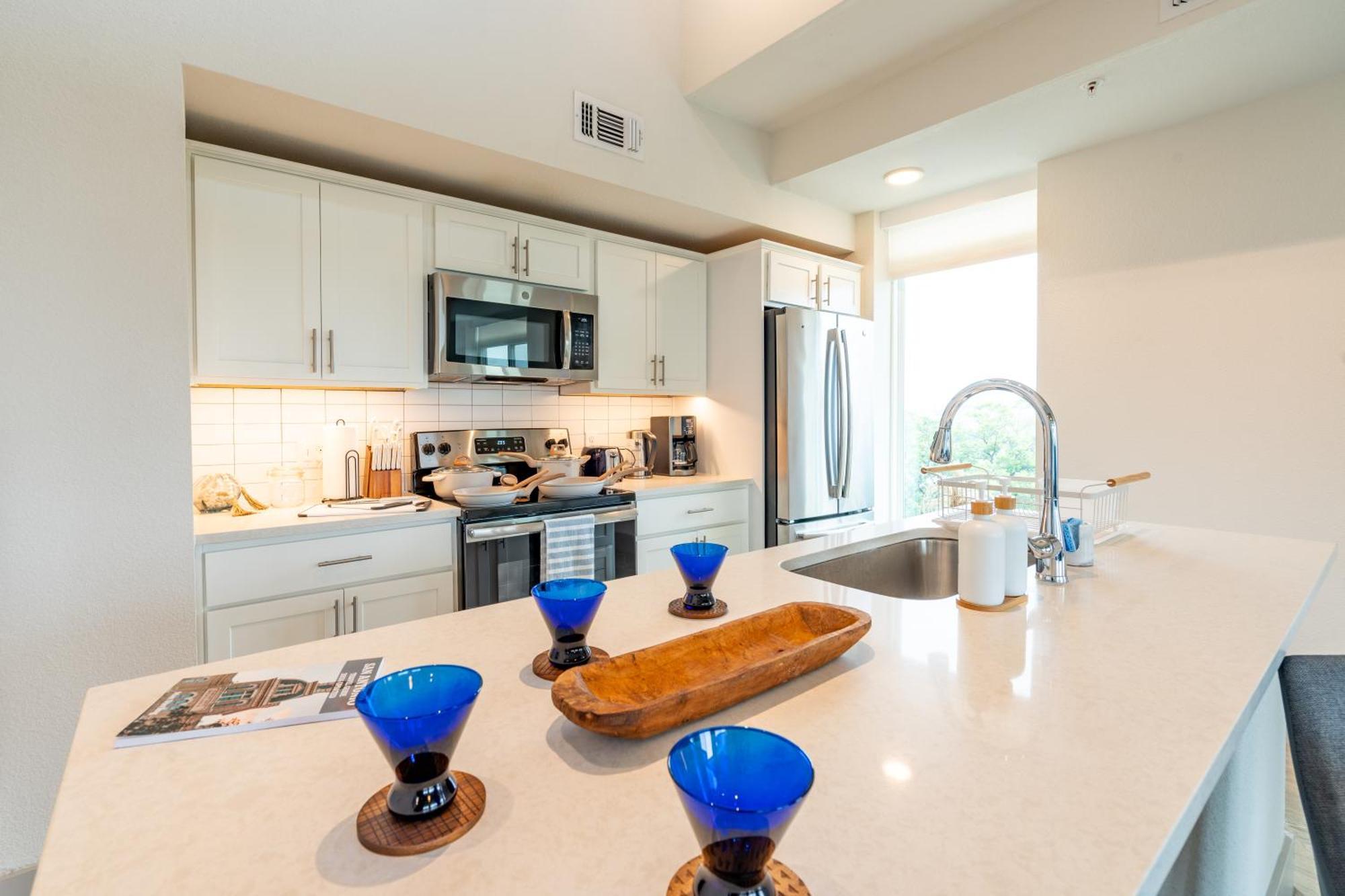 Apartment Riverwalk Penthouse Oasis W/free Parking Gym Pool San Antonio