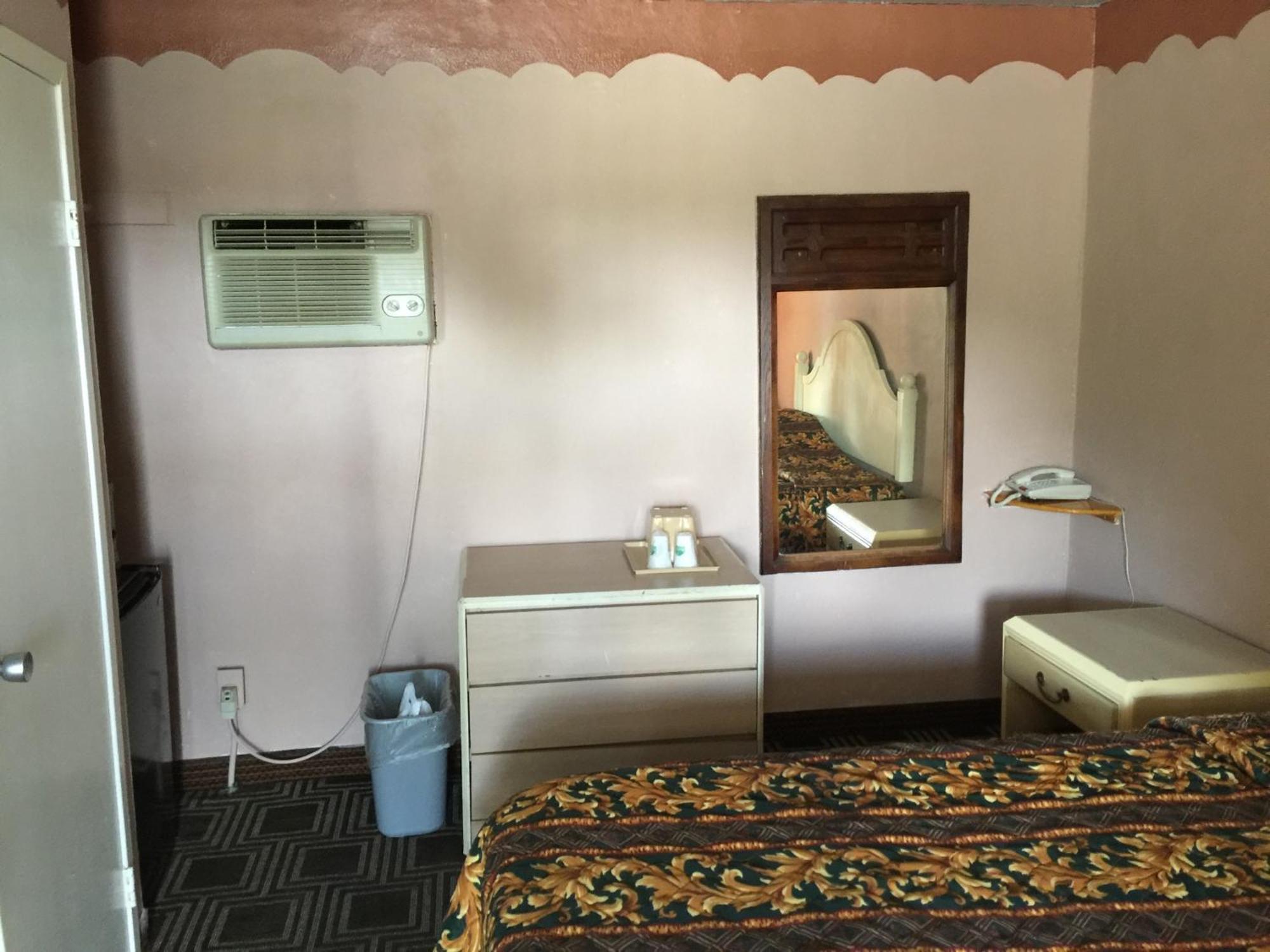 Motel Choice *