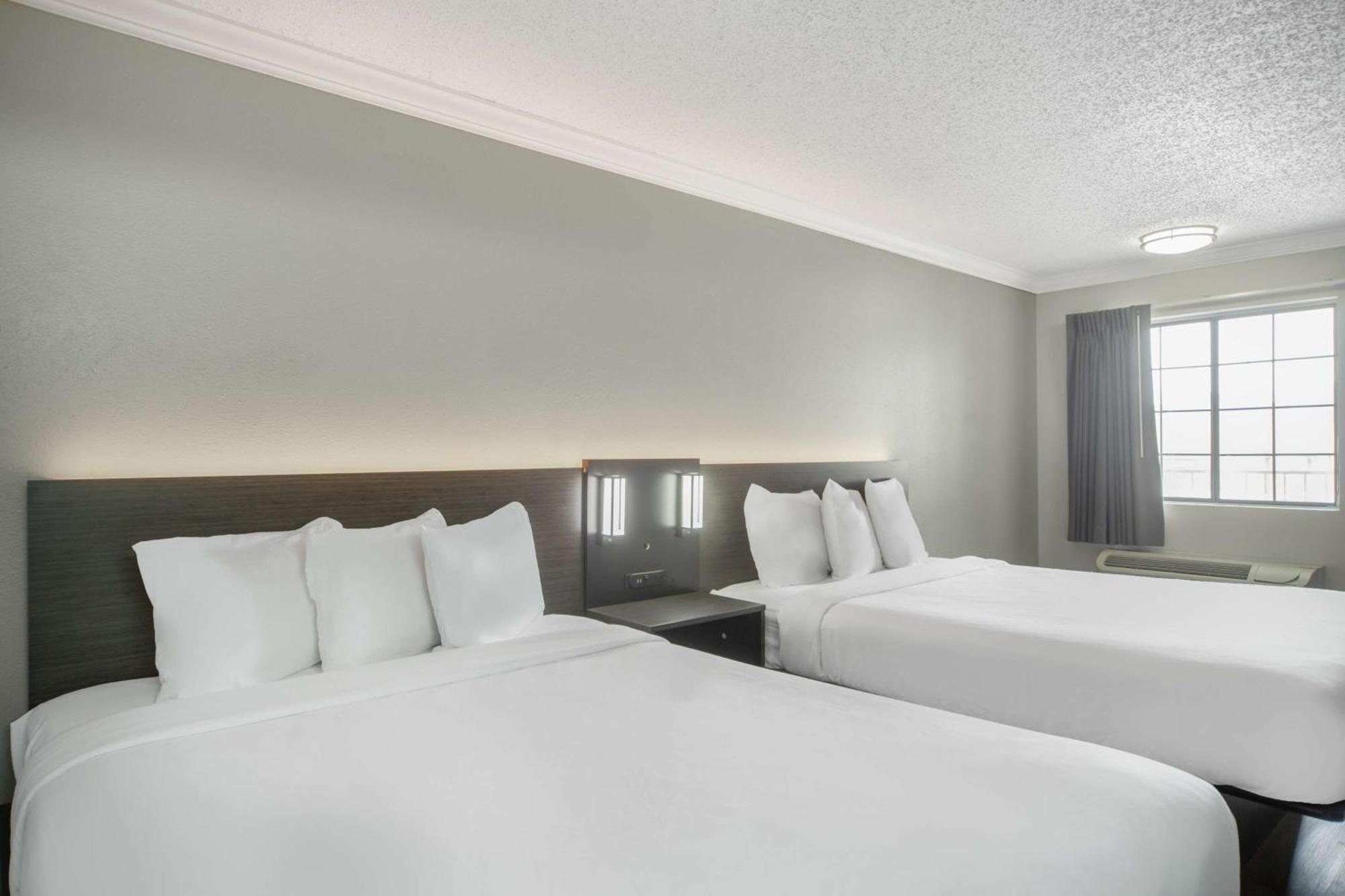 6 San Antonio, Tx I-35 North Corridor Hotel