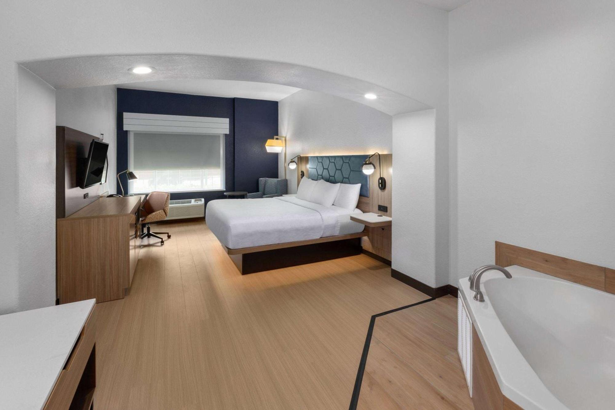 Hotel La Quinta By Wyndham Northwest 3*