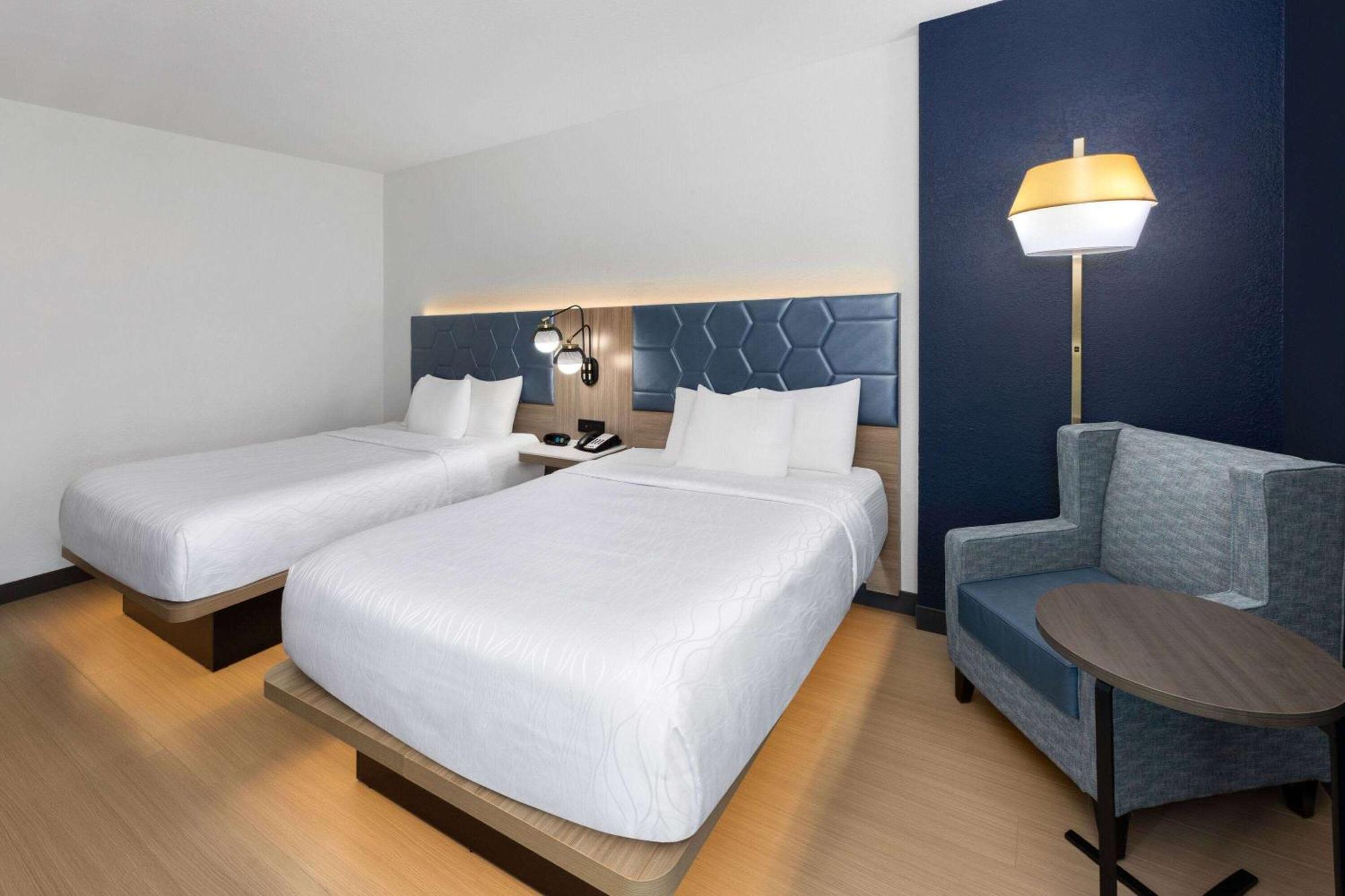 La Quinta By Wyndham Northwest Hotel San Antonio