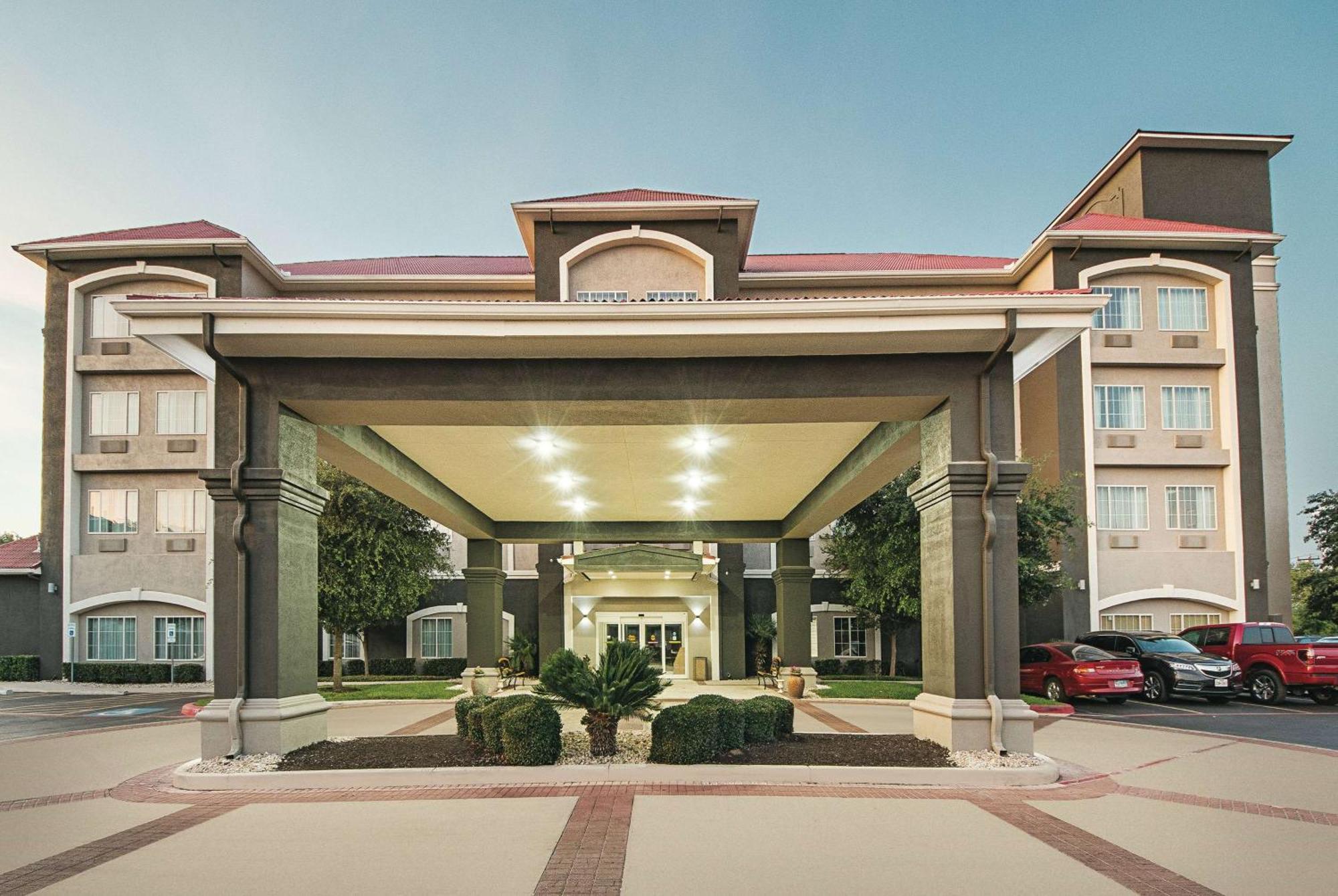 La Quinta By Wyndham Northwest
