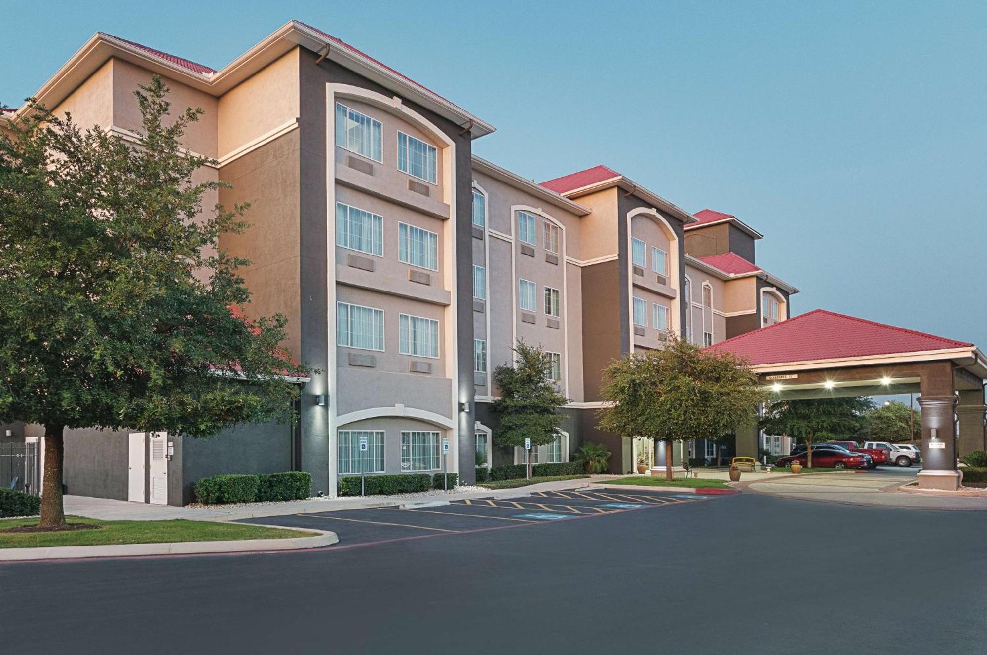 La Quinta By Wyndham Northwest Hotel 3*