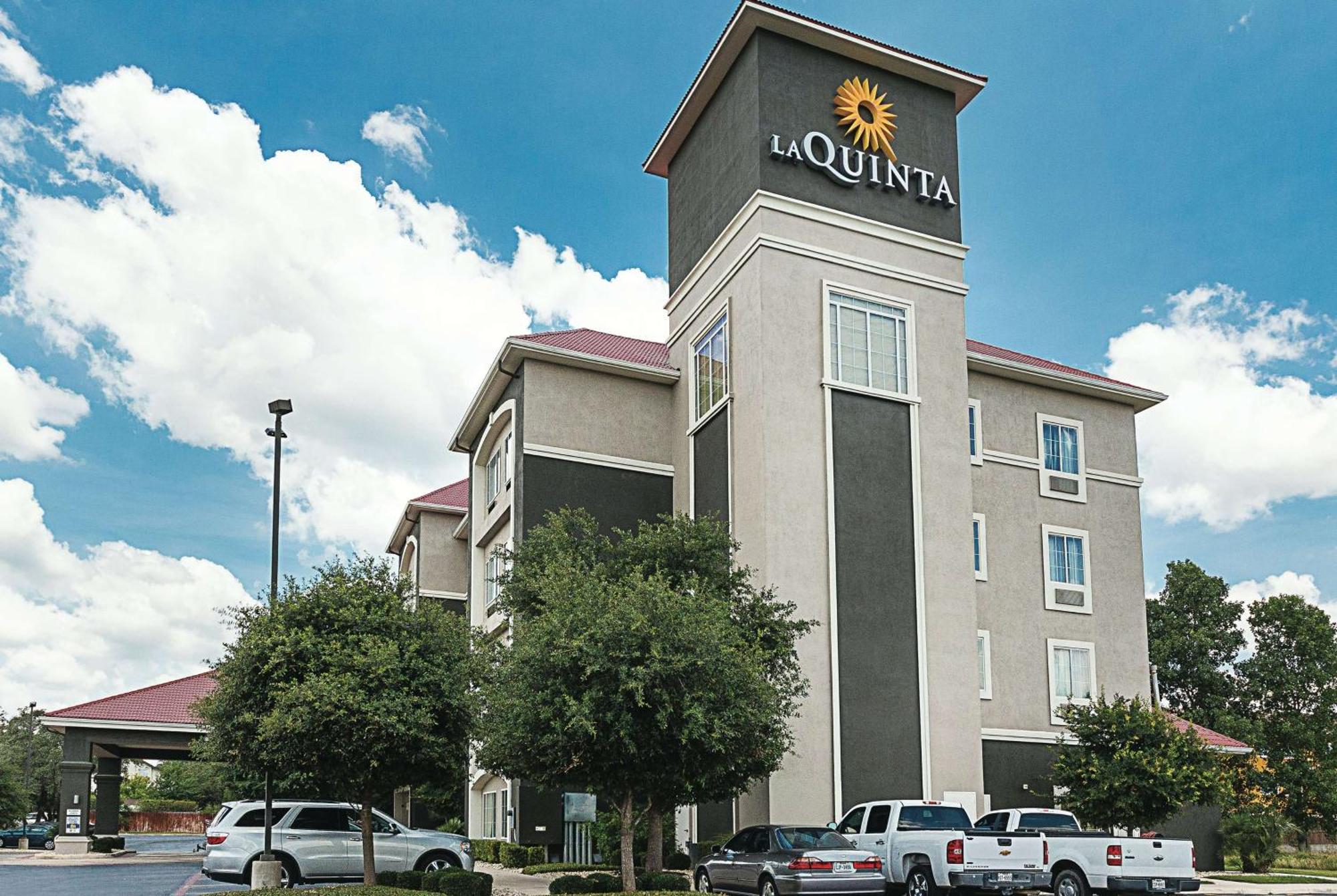 Hotel La Quinta By Wyndham Northwest 3*