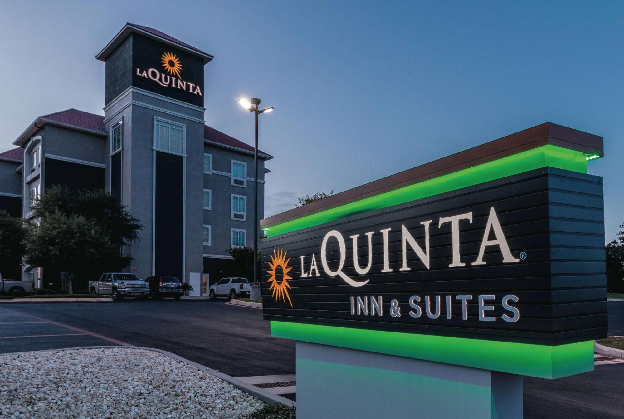 La Quinta By Wyndham Northwest 3*