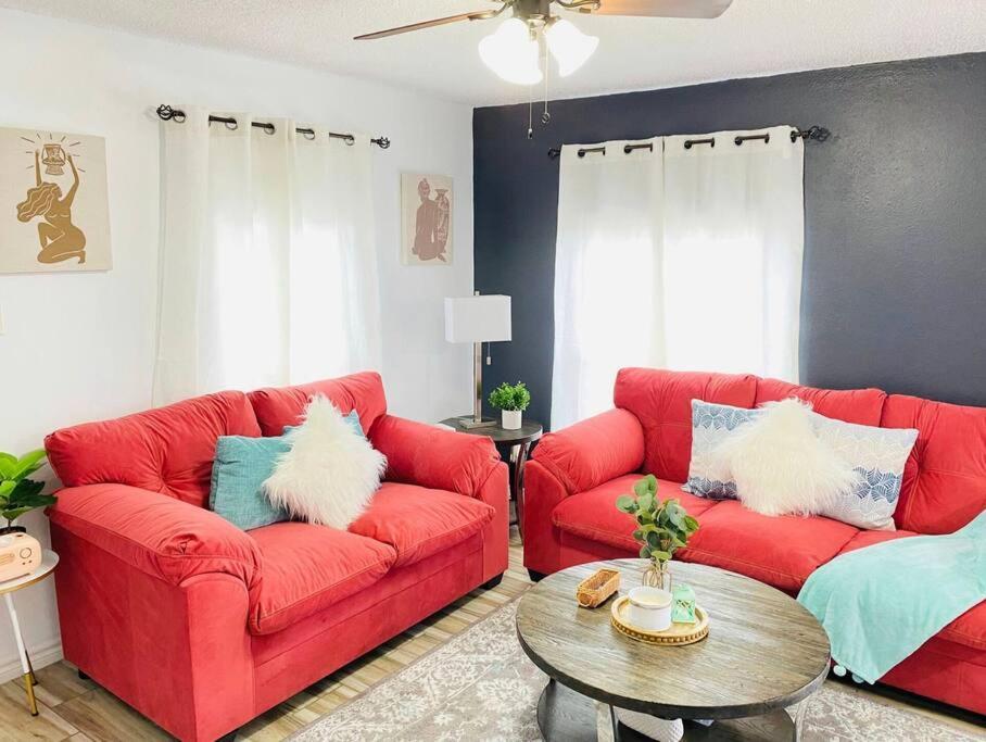 Apartment Lovely 2 Bedroom Hidden Gem At The Botanical Garden Unit 3 *