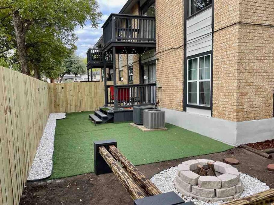 Apartment Lovely 2 Bedroom Hidden Gem At The Botanical Garden Unit 3