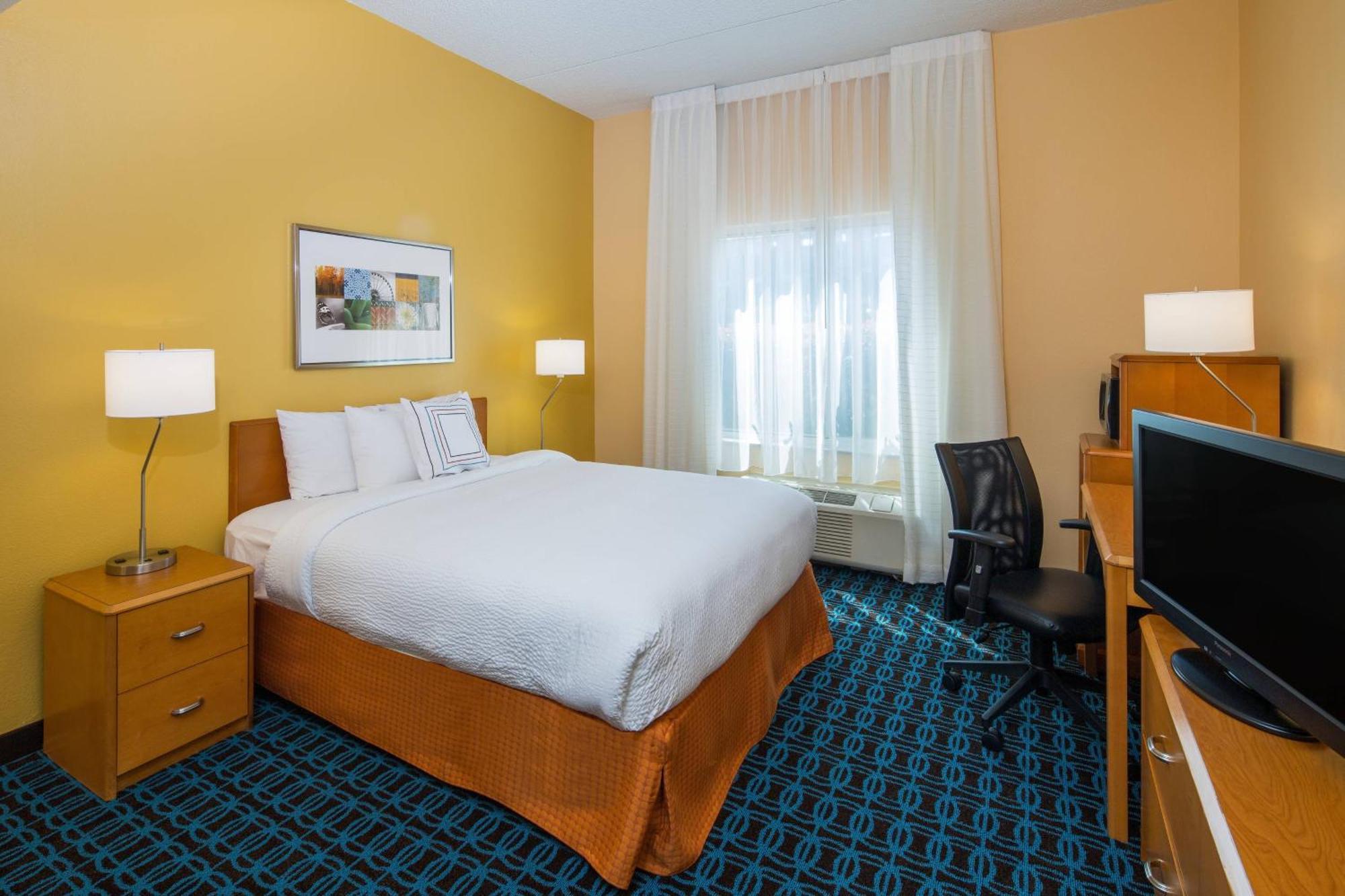 Fairfield & By Marriott Airport/north Star Mall