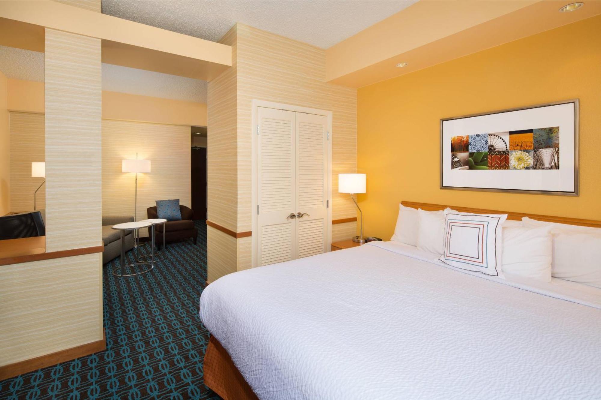Hotel Fairfield & By Marriott Airport/north Star Mall