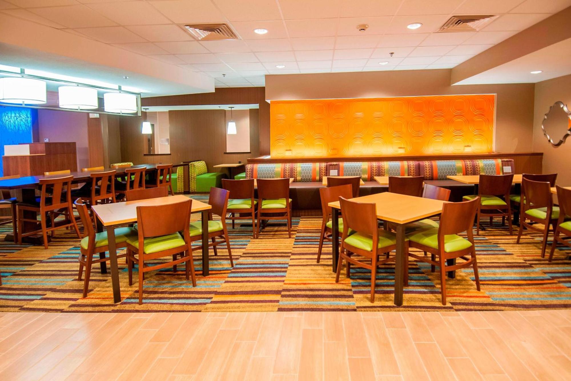 Fairfield & By Marriott Brooks Base Hotel San Antonio
