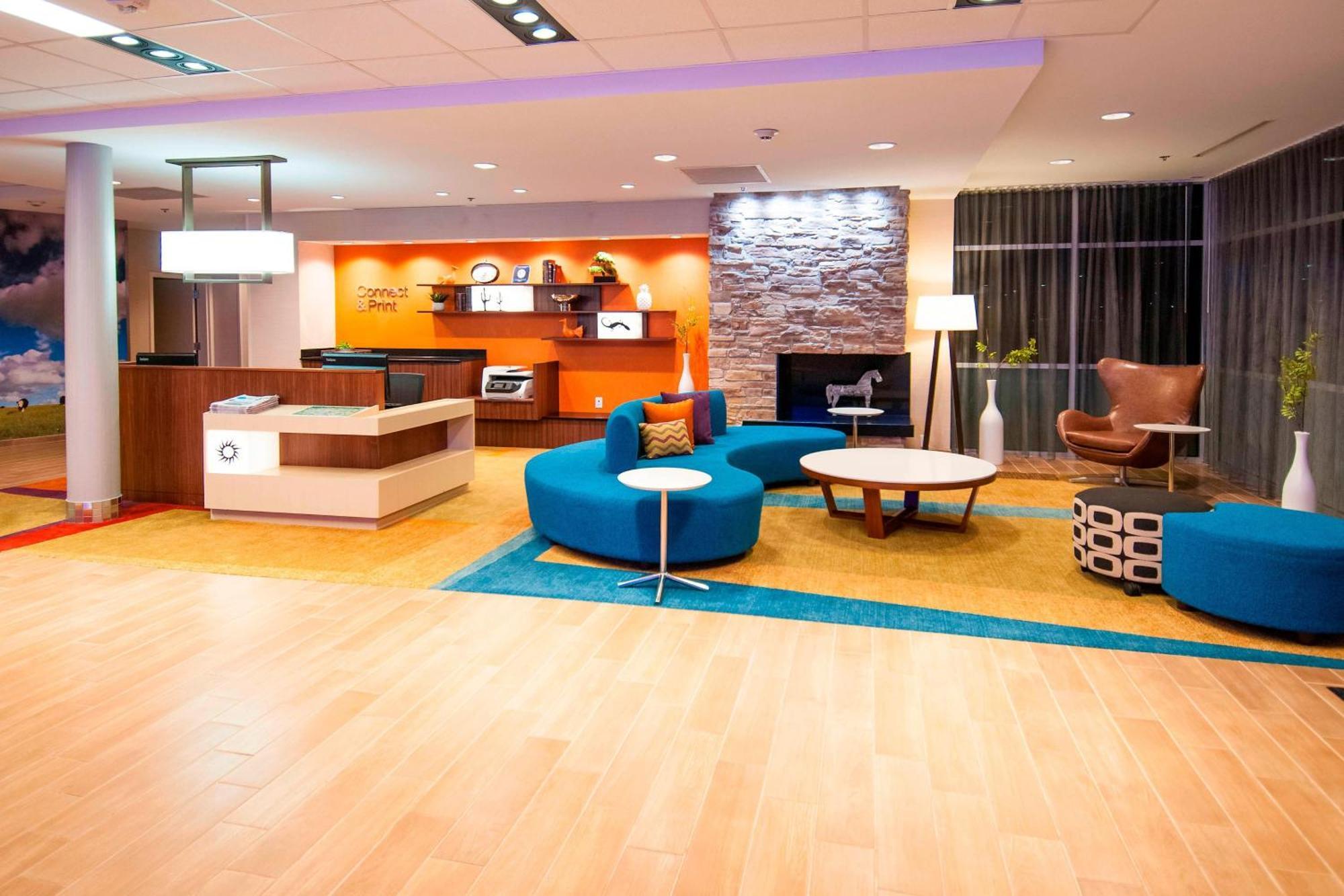 Hotel Fairfield & By Marriott Brooks Base 3*