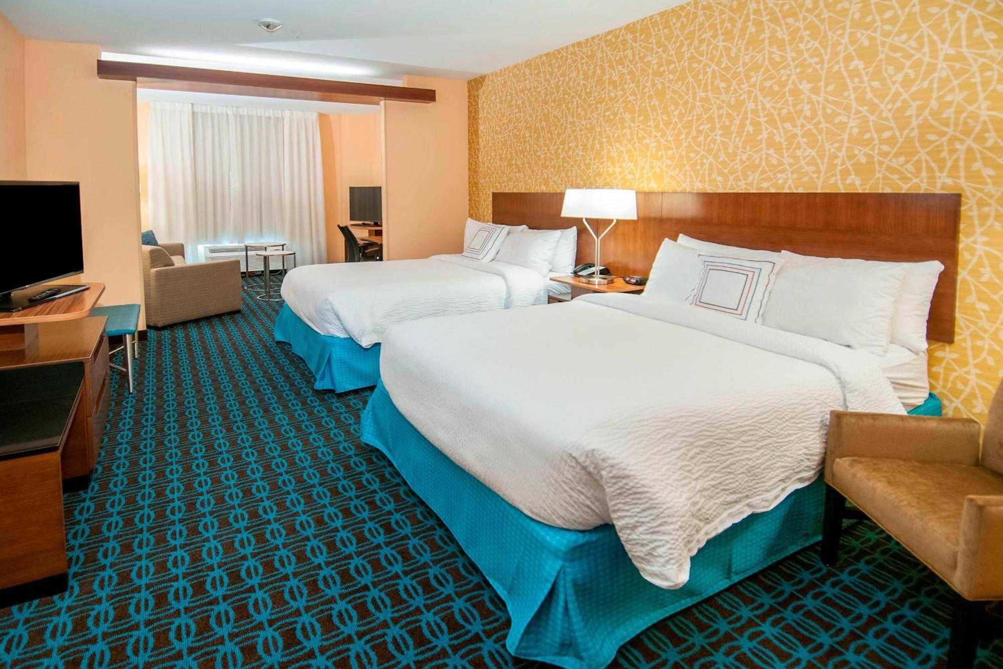 Hotel Fairfield & By Marriott Brooks Base San Antonio