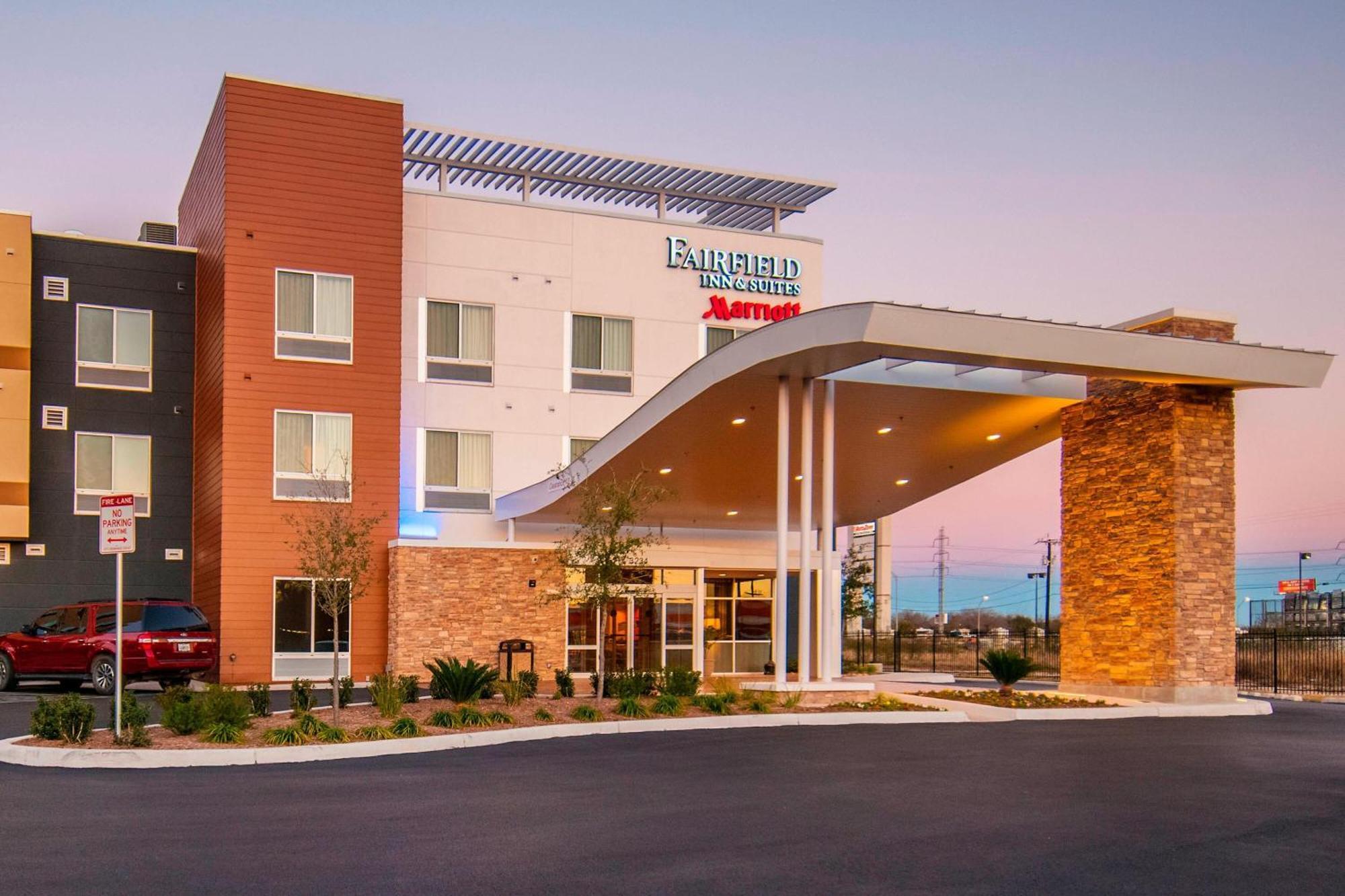 Fairfield & By Marriott Brooks Base Hotel San Antonio