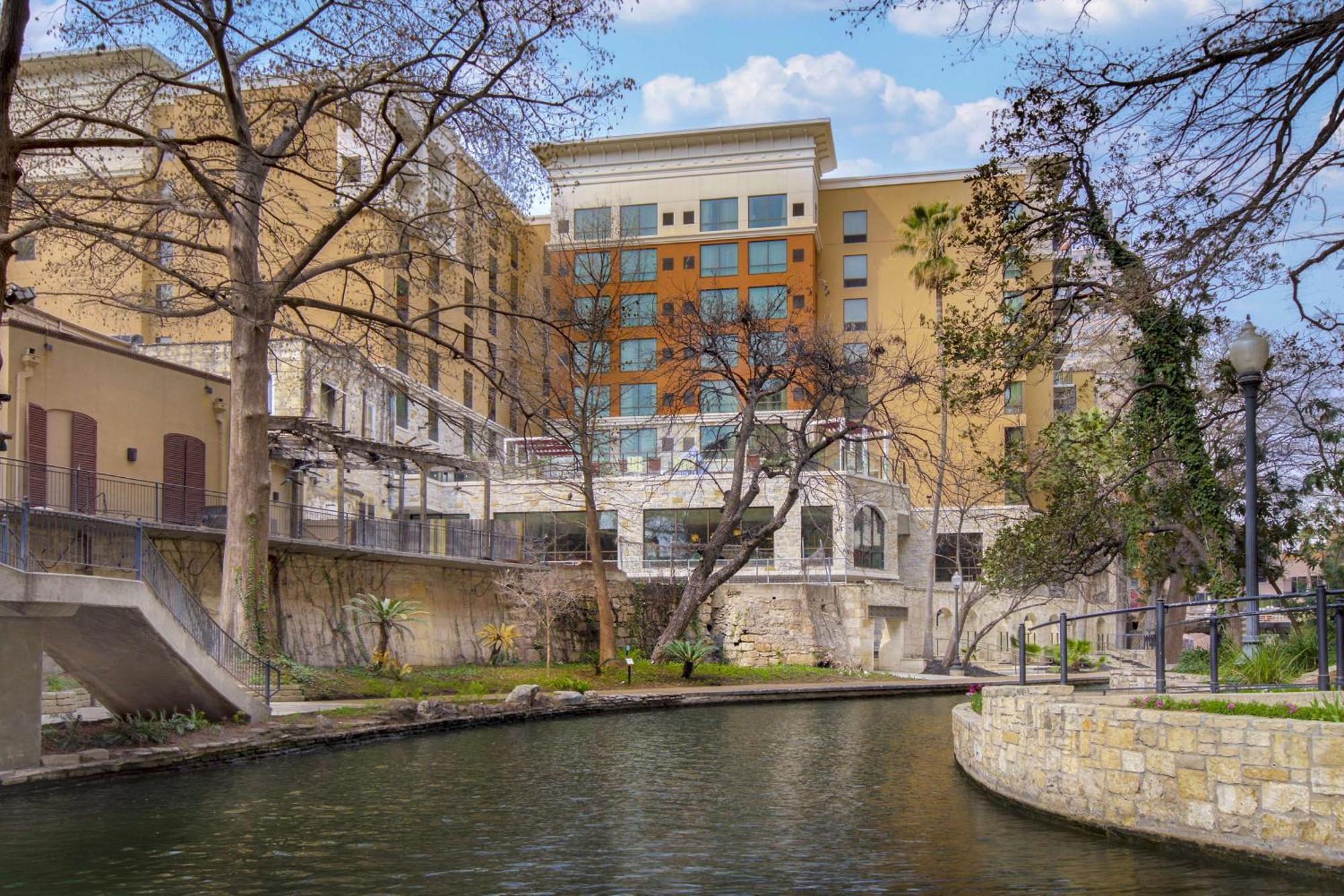 Hampton & Riverwalk 3* San Antonio