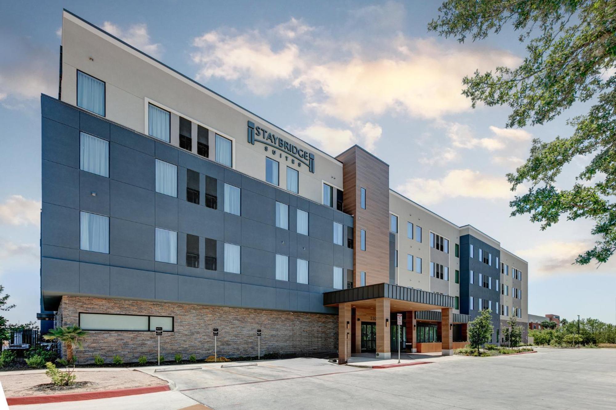 Hotel Staybridge Lackland Afb Area By Ihg *