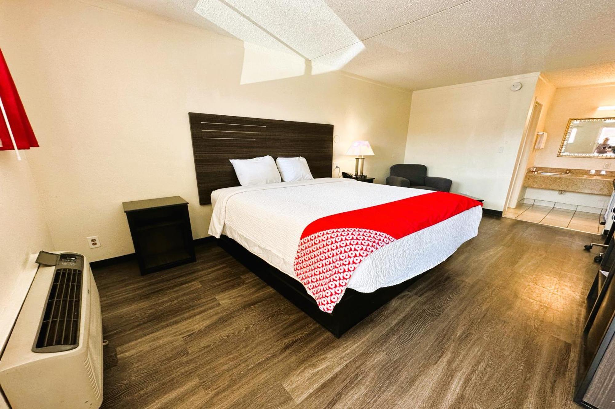 Hotel Oyo Lackland Afb Seaworld Hwy 90 W
