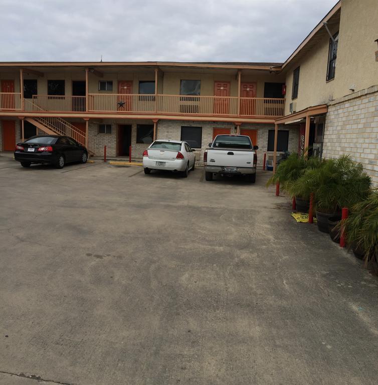 Motel Choice *