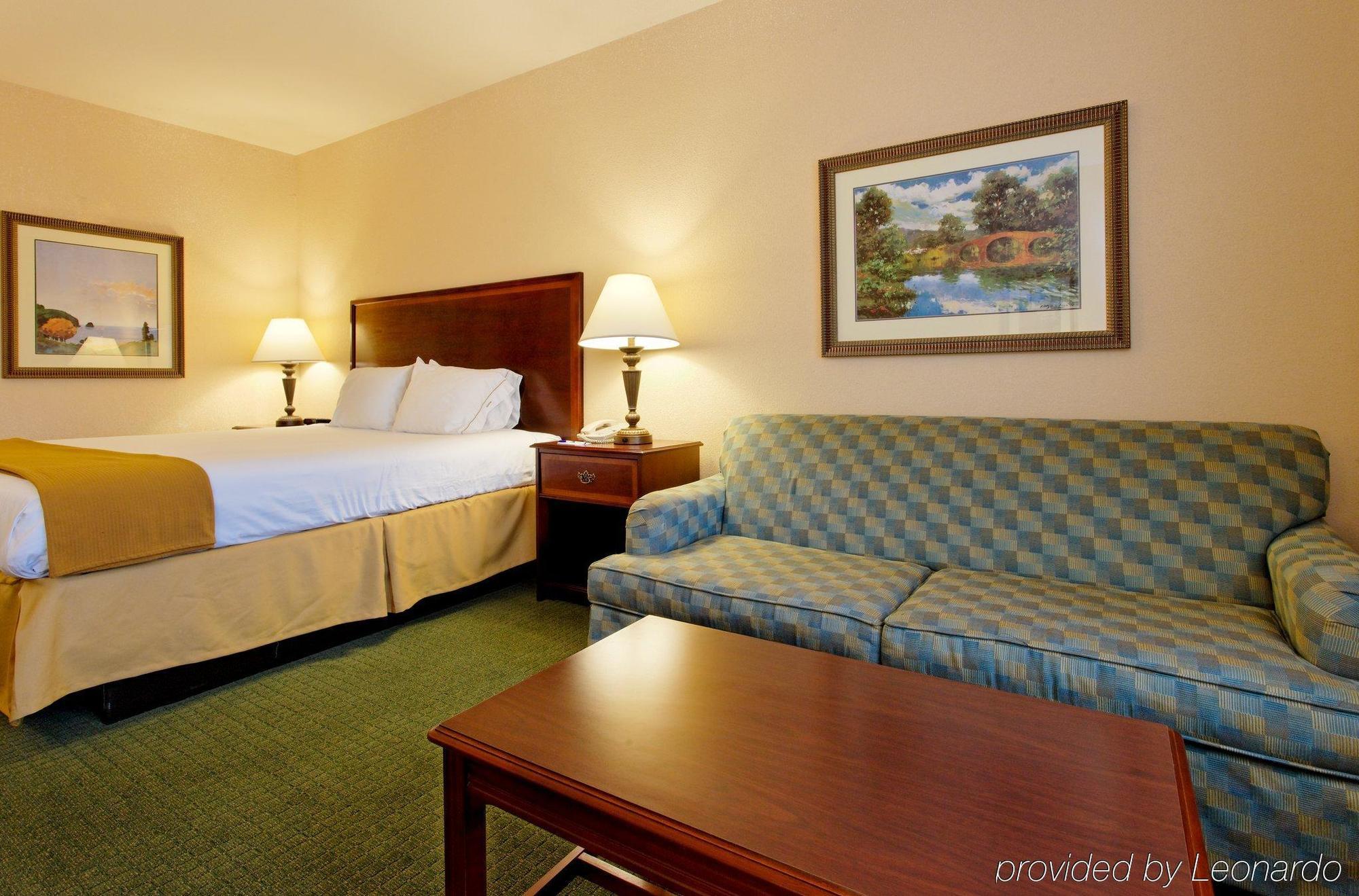 Express & South Hotel 3*