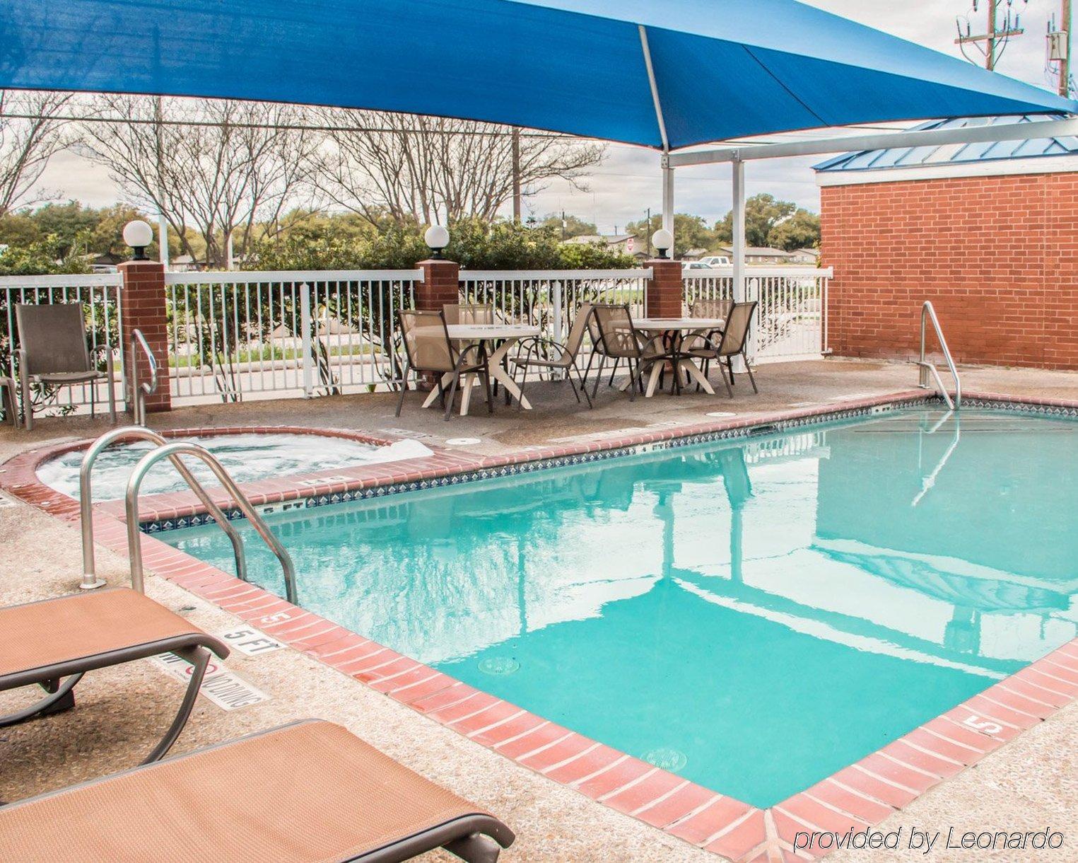 Quality Northeast 3* San Antonio
