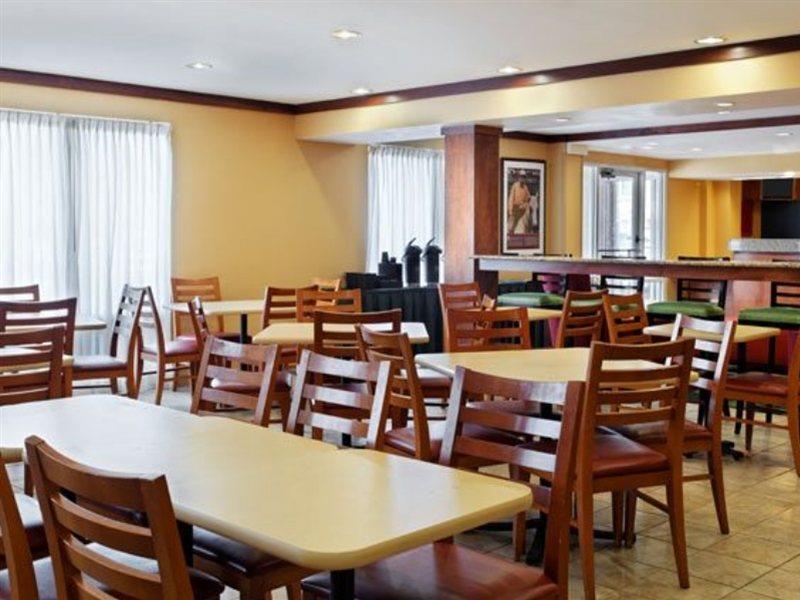 Fairfield & By Marriott Airport/north Star Mall San Antonio