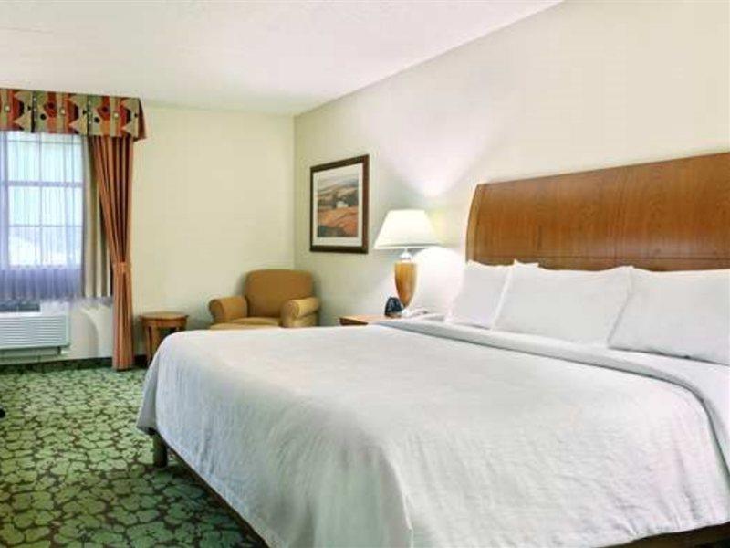 Hotel Hilton Garden Airport
