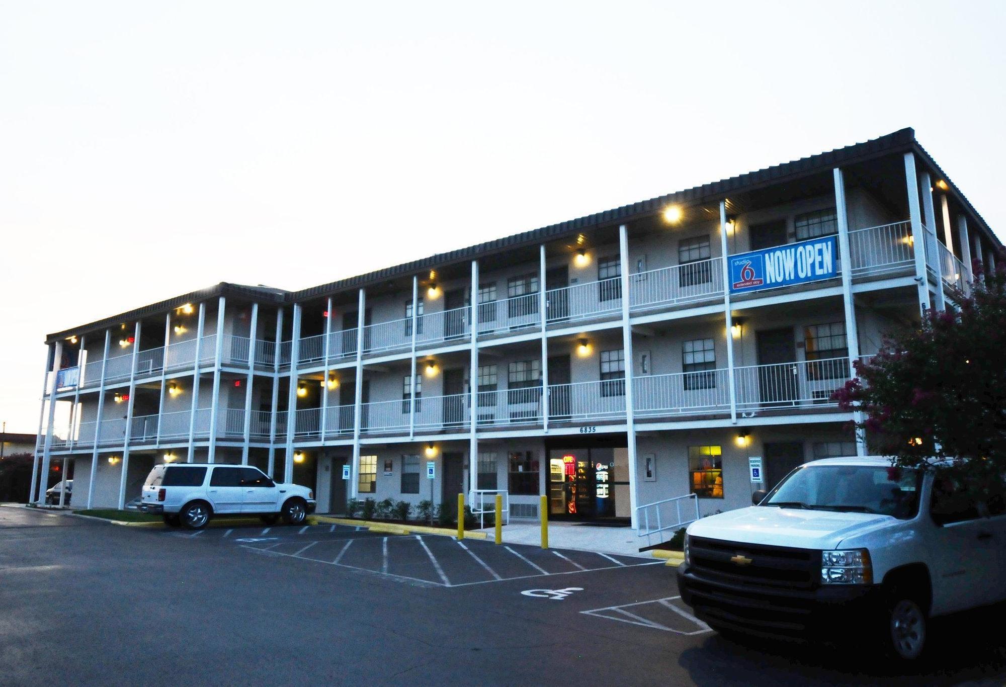 Hotel 6-san Antonio, Tx - Lackland Afb