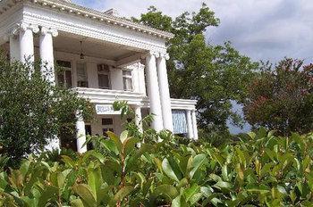Hotel Bullis House *