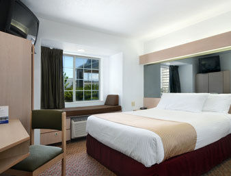 Quality Downtown - Near Market Square Hotel