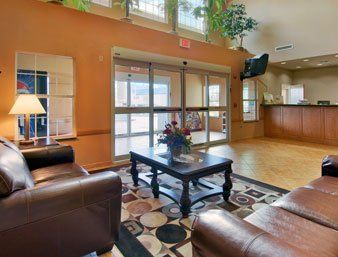 Super 8 By Wyndham San Antonio/alamodome Area Hotel