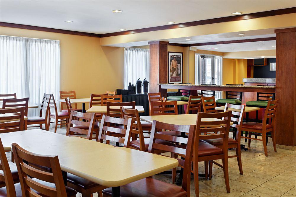 Hotel Fairfield & By Marriott Airport/north Star Mall