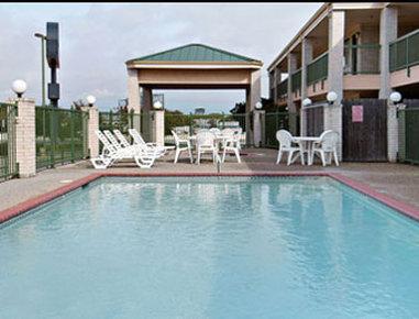 Days By Wyndham Near Fiesta Park 2* San Antonio