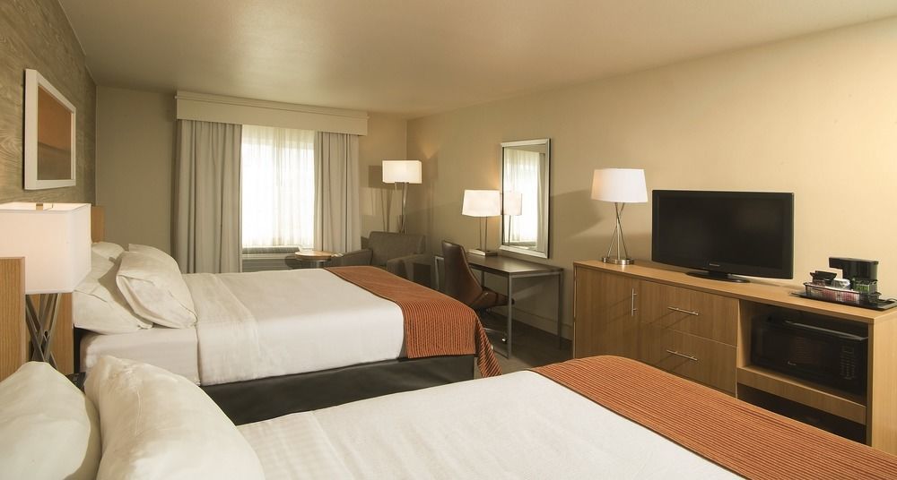 Holiday San Antonio-downtown/market Square, An Ihg Hotel 3*
